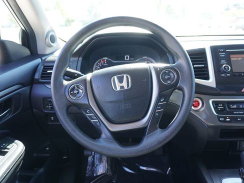Used 2018 Honda Pilot LX image 21