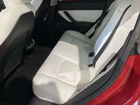 Used 2020 Tesla Model 3 Performance image 9