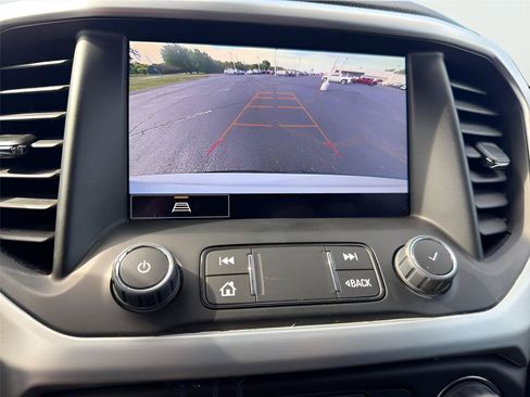 Certified 2023 GMC Acadia SLT FWD image 25