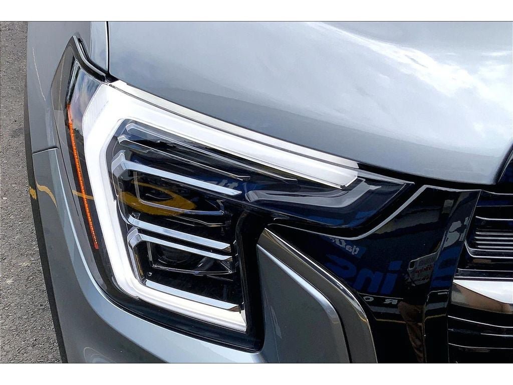 Used 2026 GMC Terrain AT4 w/ Convenience Package III AWD/4WD image 29