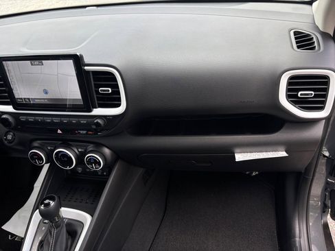 Certified 2025 Hyundai Venue Limited image 30
