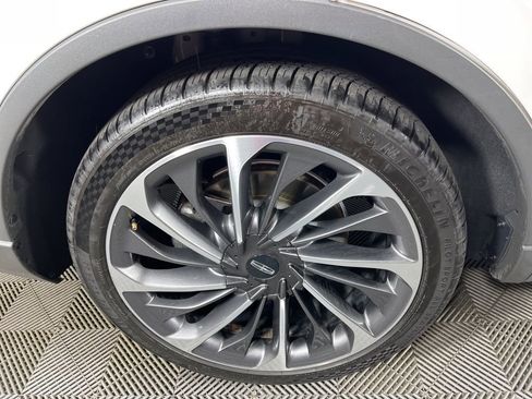 Used 2022 Lincoln Aviator Reserve w/ Equipment Group 201A image 13