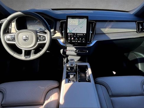 New 2026 Volvo XC90 B6 Ultra w/ Protection Package image 5