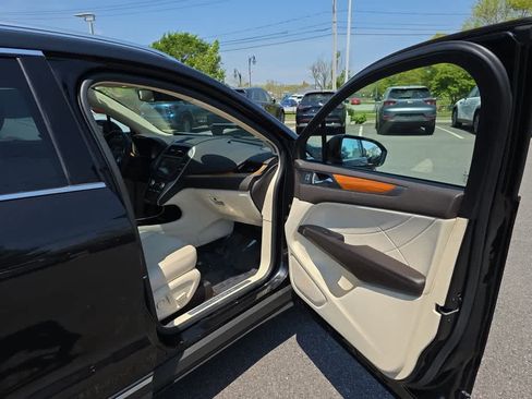 Used 2015 Lincoln MKC AWD w/ Equipment Group 102A Reserve image 22