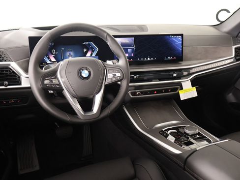 New 2026 BMW X5 sDrive40i w/ Premium Package image 2
