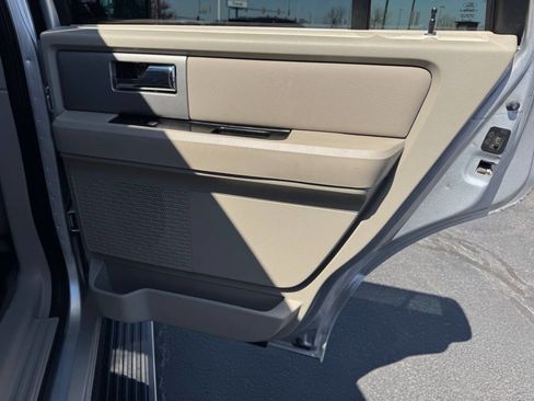 Used 2012 Ford Expedition Limited image 22