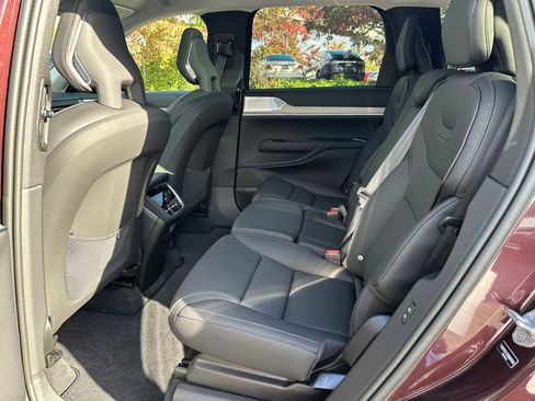 Certified 2025 Volvo EX90 Ultra image 15