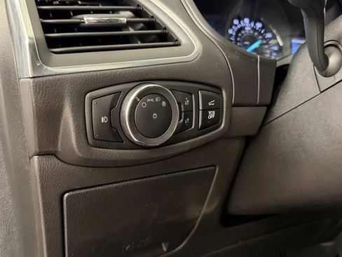 Used 2024 Ford Edge Titanium AWD/4WD image 19