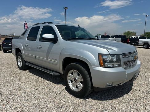 Used 2012 Chevrolet Avalanche LT w/ Suspension Package, Off-Road AWD/4WD image 1