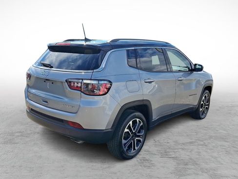 Certified 2022 Jeep Compass Limited image 5