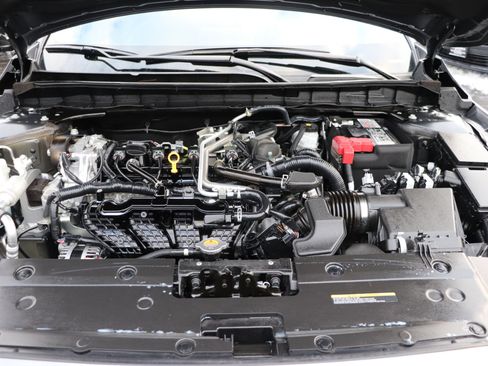 Used 2025 Nissan Altima 2.5 SV image 44