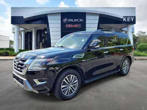 Used 2021 Nissan Armada SL w/ Captain's Chairs Package AWD/4WD image 2
