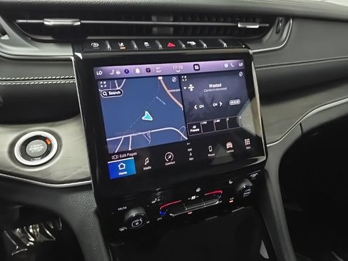 Used 2023 Jeep Grand Cherokee L Limited AWD/4WD image 26