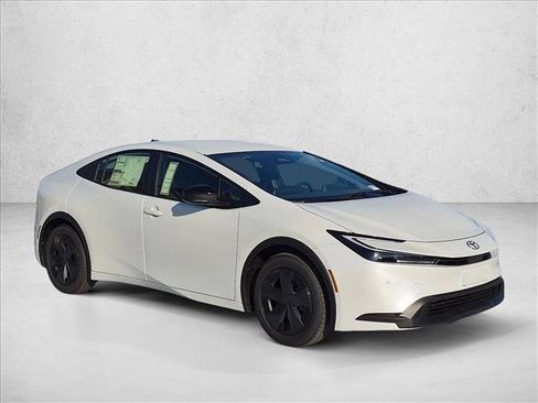 New 2027 Toyota Prius LE FWD image 7