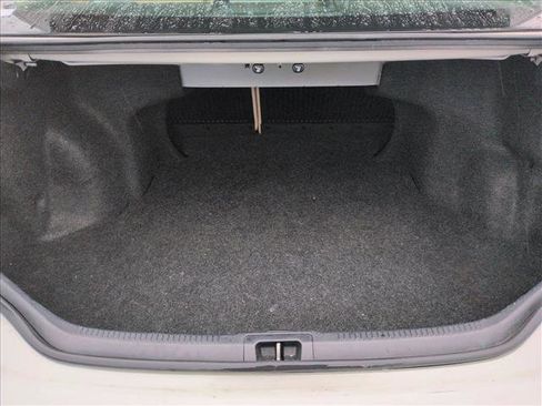 Used 2017 Toyota Camry XLE w/ Moonroof Package image 6