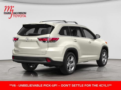 Used 2015 Toyota Highlander Limited FWD image 2