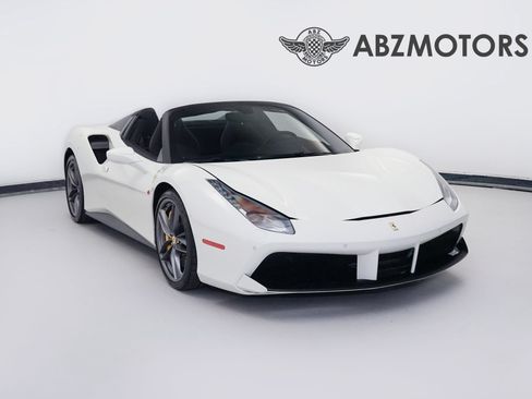 Used 2018 Ferrari 488 Spider RWD image 1