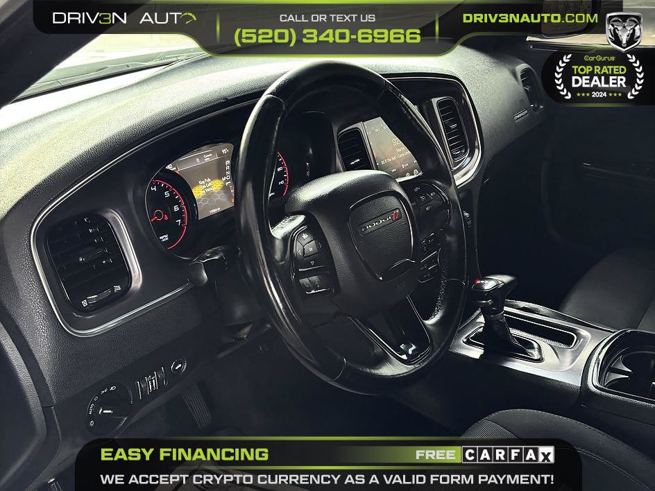 Used 2017 Dodge Charger SE w/ Blacktop Package RWD image 11