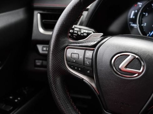 Used 2019 Lexus UX 200 F Sport w/ F Sport Premium Package FWD image 16