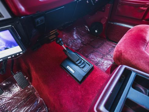 Used 1990 GMC Jimmy 4WD image 25