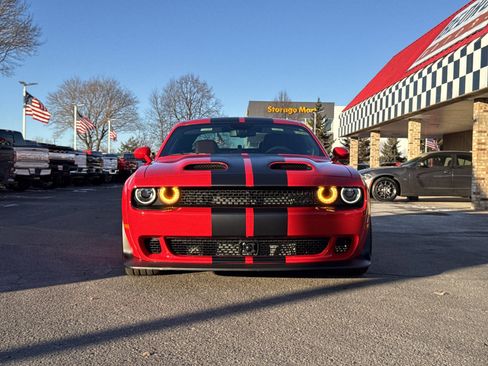 Used 2023 Dodge Challenger SRT Hellcat image 2