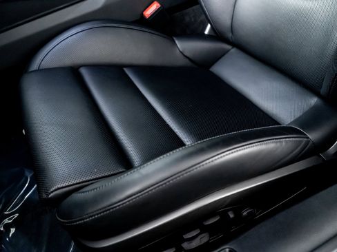 Used 2022 Porsche 911 Turbo S image 31