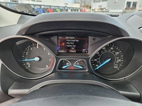 Used 2017 Ford Escape Titanium image 29