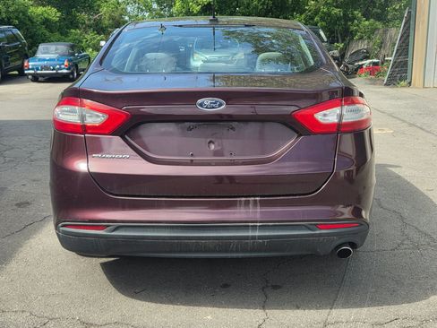 Used 2013 Ford Fusion S FWD image 4