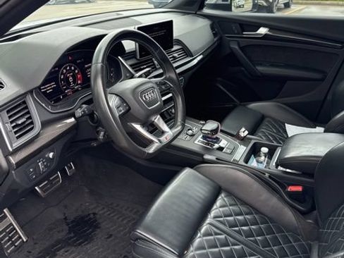 Used 2018 Audi SQ5 Prestige w/ Prestige Package AWD/4WD image 2