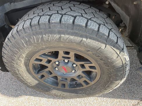 Used 2022 Toyota 4Runner SR5 Premium w/ Moonroof Package image 11