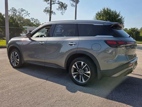 Certified 2023 INFINITI QX60 Luxe w/ Cargo Package FWD image 5