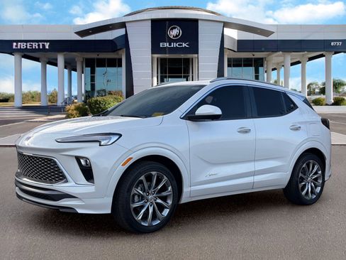 Used 2026 Buick Encore GX Avenir w/ Avenir Technology Package FWD image 4