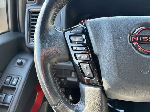Used 2023 Nissan Frontier PRO-4X w/ Pro Convenience Package image 13