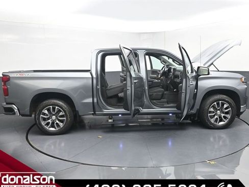 Used 2020 Chevrolet Silverado 1500 LT w/ Texas Edition image 22