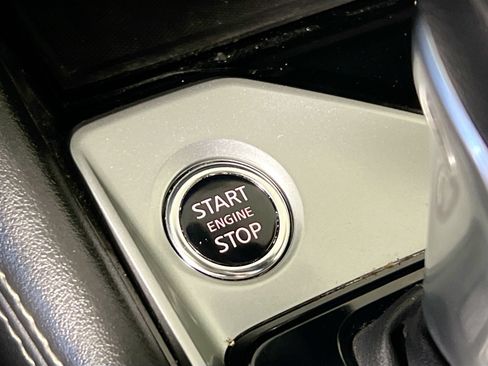 Used 2023 Nissan Altima 2.5 SV FWD image 23