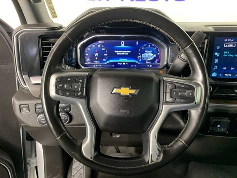 Used 2024 Chevrolet Silverado 2500 LT AWD/4WD image 21