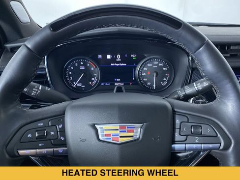Certified 2024 Cadillac XT6 Premium Luxury w/ Technology Package AWD/4WD image 3