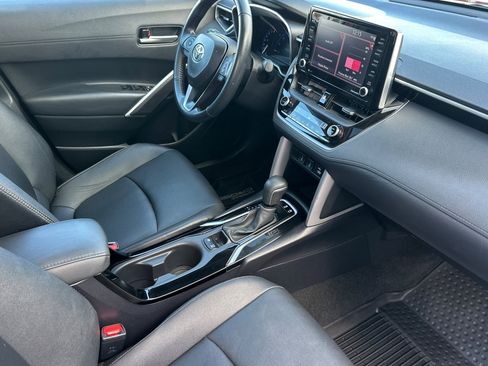 Certified 2022 Toyota Corolla Cross XLE image 15