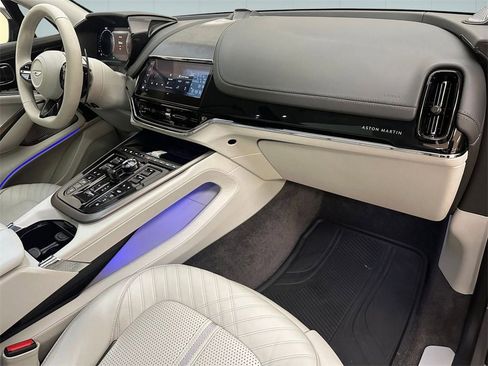 New 2025 Aston Martin DBX 707 image 6