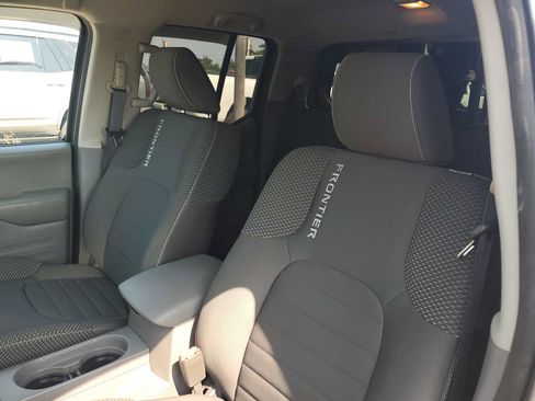 Used 2019 Nissan Frontier Desert Runner RWD image 24