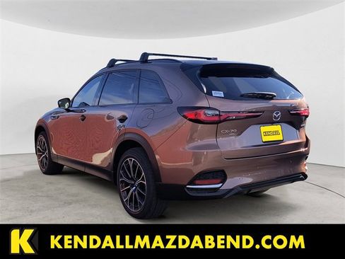 New 2025 MAZDA CX-70 Plug-In Hybrid w/ Premium Plus image 3