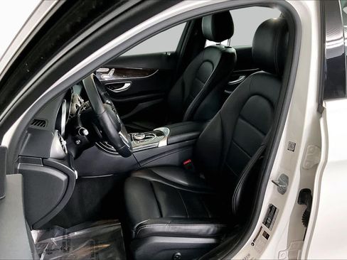 Used 2019 Mercedes-Benz C 300 4MATIC Sedan image 9