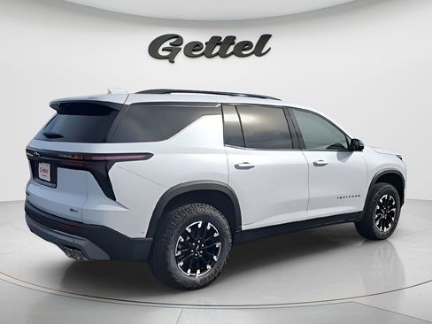 New 2026 Chevrolet Traverse Z71 w/ Enhanced Driving Package AWD/4WD image 8