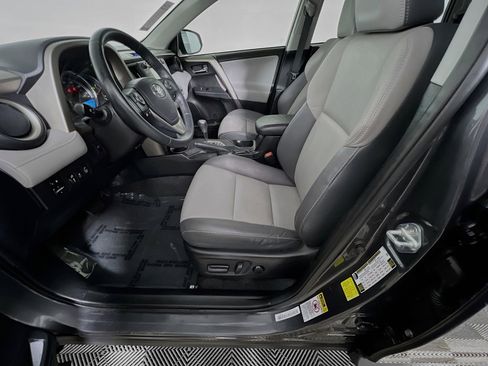Used 2015 Toyota RAV4 Limited w/ Technology Package image 15