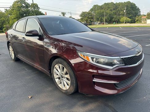 Used 2016 Kia Optima LX w/ Option Group 014 FWD image 5
