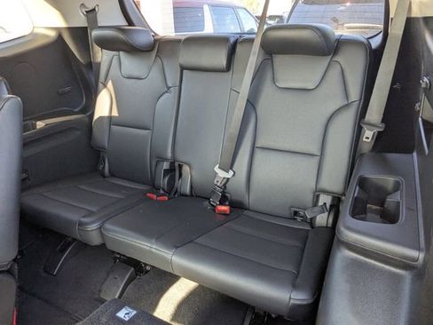 Certified 2024 Kia Telluride EX w/ EX Captain's Chair Package FWD image 13