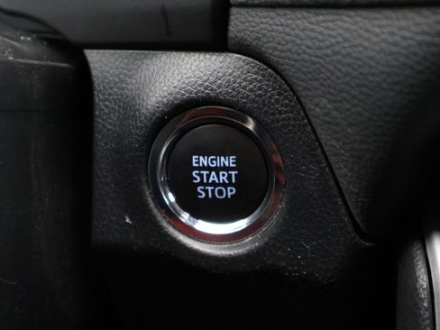 Used 2022 Toyota RAV4 XLE Premium AWD/4WD image 24