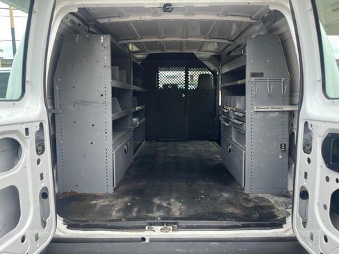 Used 2011 Ford E-350 and Econoline 350 Super Duty image 9