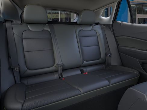 New 2025 Chevrolet Trax ACTIV w/ Driver Confidence Package FWD image 17