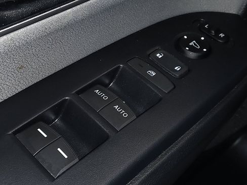 Used 2019 Honda CR-V EX image 27